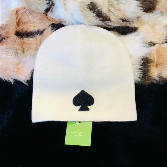 Kate Spade -Winter White Hat Beanie w/ Black Spade - Picture 11 of 13